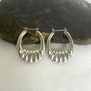 Sterling Silver 925 1.5" Hollow Scalloped Hinged Hoop Earrings